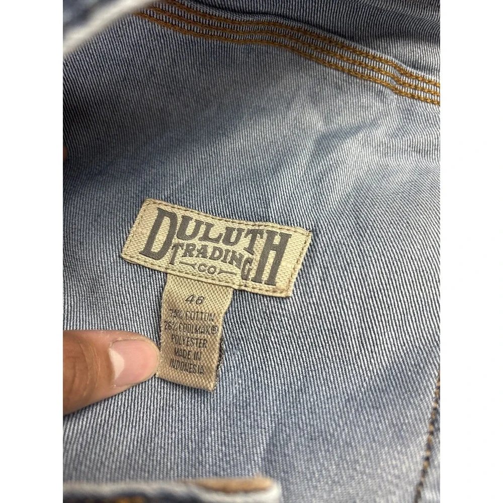 Duluth Trading Co Men's Flex Ballroom Denim Carpenter Shorts Size 46 Light Wash